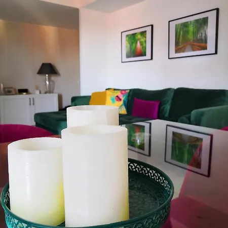 La Parada Santo Domingo 1 *