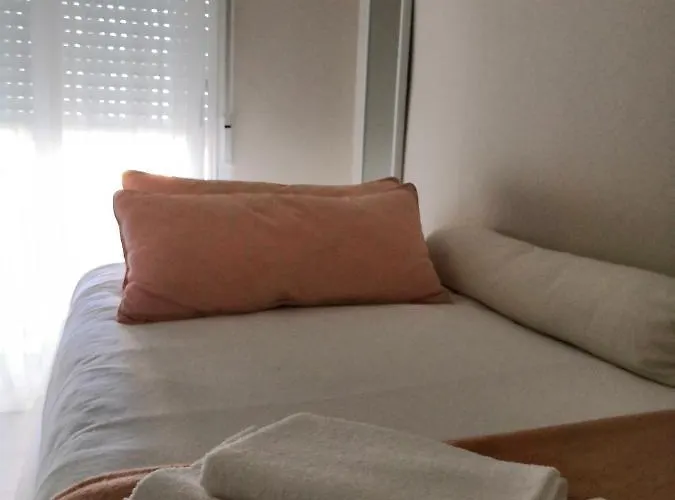 La Parada Santo Domingo 1 *